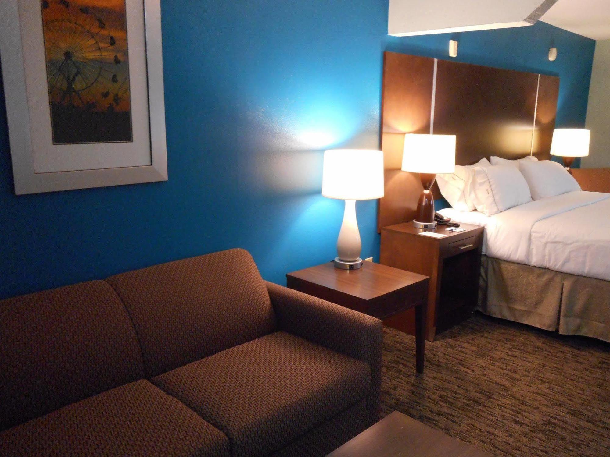 Holiday Inn Express & Suites Indianapolis North - Carmel By Ihg Екстер'єр фото