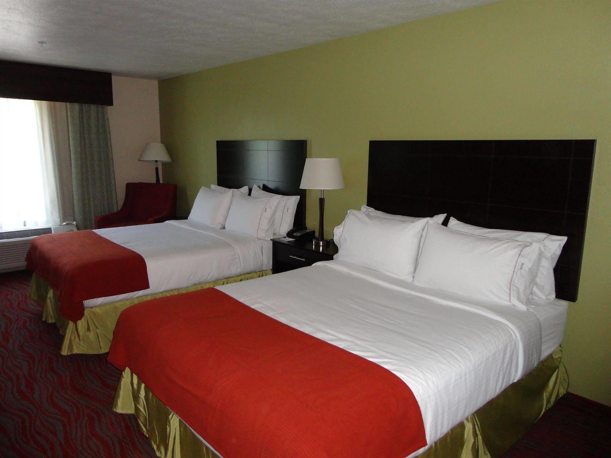 Holiday Inn Express & Suites Indianapolis North - Carmel By Ihg Екстер'єр фото